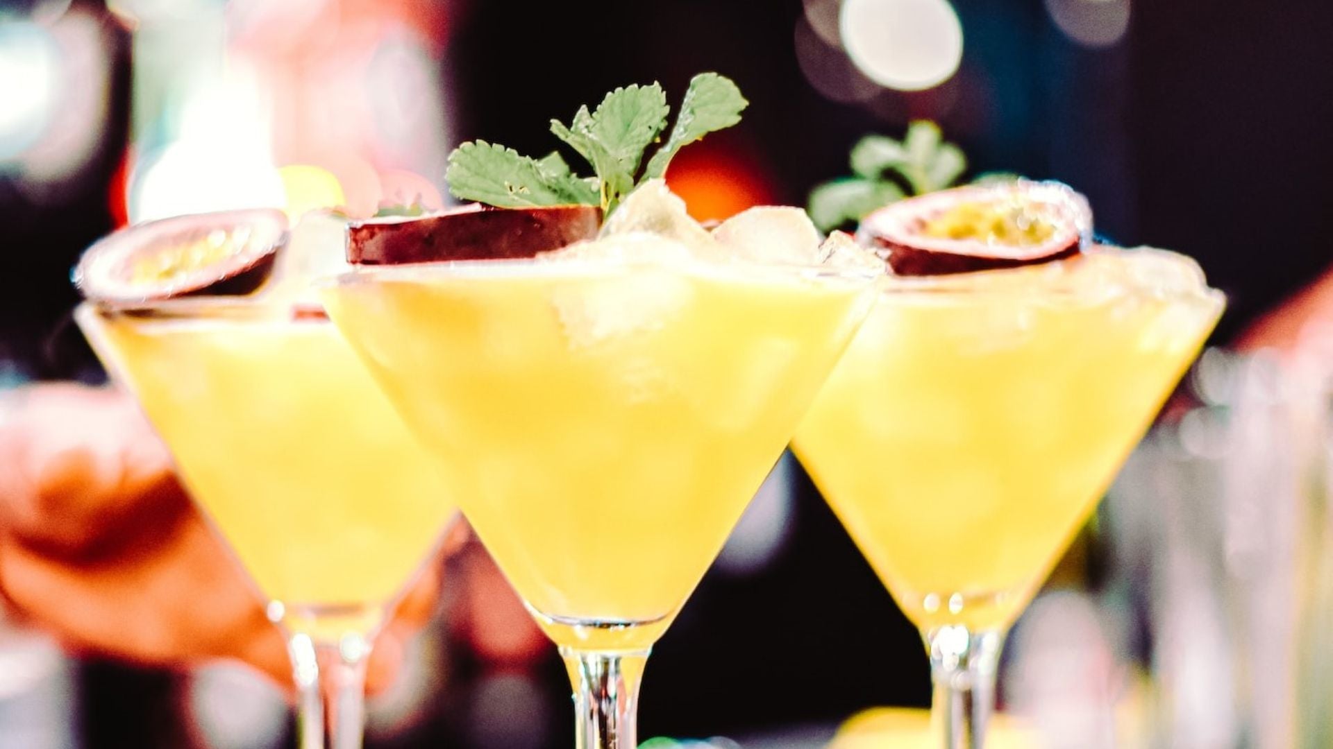White Rum Cocktails: 20 Recipes for Refreshing and Easy Drinks