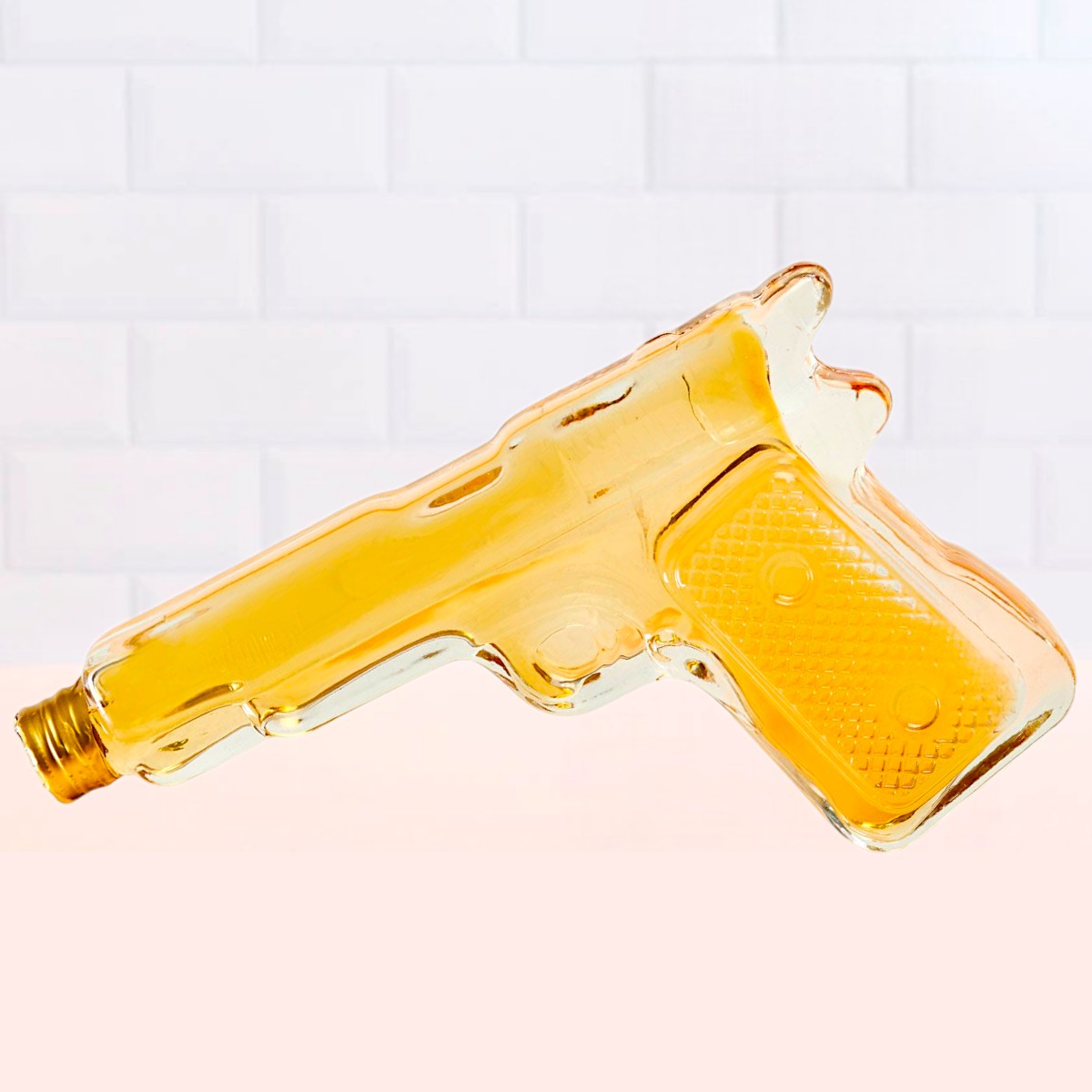 Flaschengeist Pistol Bottle Gift Hamper with Southern Liqueur, Jim Beam Bourbon | An Enthusiast's Open Road Indulgence