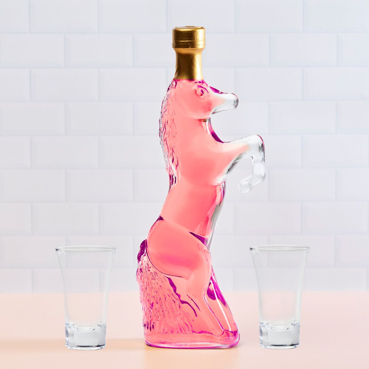 Flaschengeist Horse Bottle + Fine Chocolates + 2 shot glasses Gift Box - A Timeless Tribute