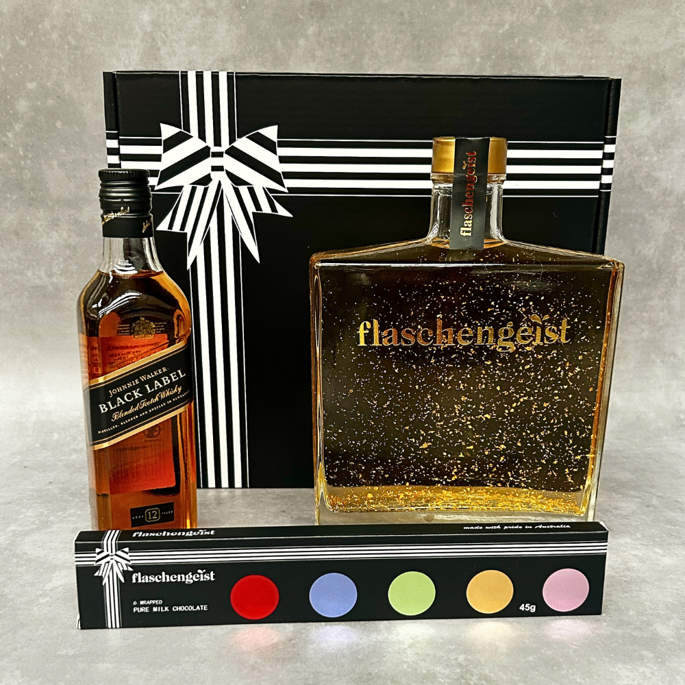 Johnnie Walker & Flaschengeist Luxe with Honey Highland Liqueur + Gold flakes and Chocolates