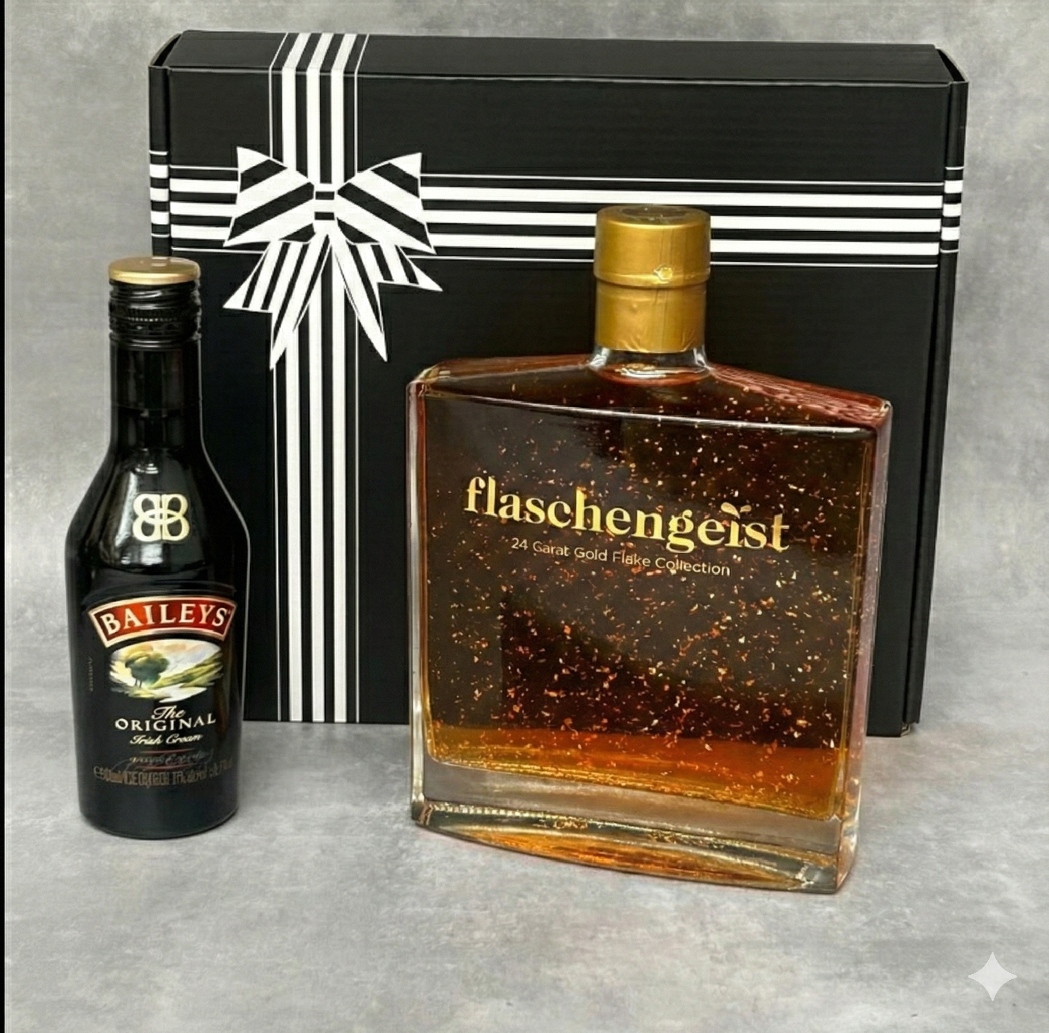 Flaschengeist Luxe Decanter + 24 Carat Gold Flakes Liqueur with Baileys Cream 200 ml  + Glimmers with GOLD